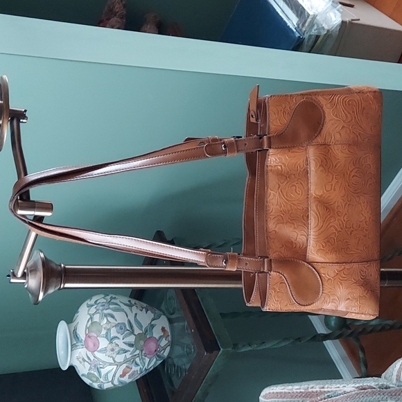 Western Tooled Handbag - Picture 5 of 13